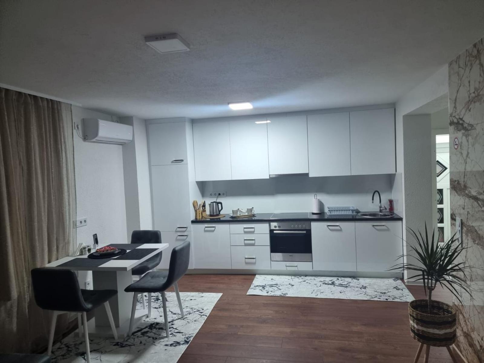 Apartments Four Seasons Sarajevo Ngoại thất bức ảnh